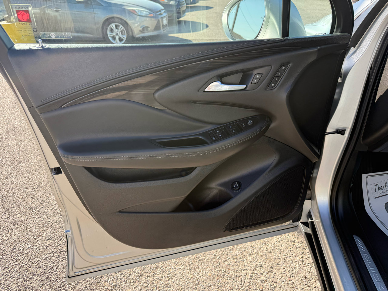 Used 2019 Buick Envision Essence image 14