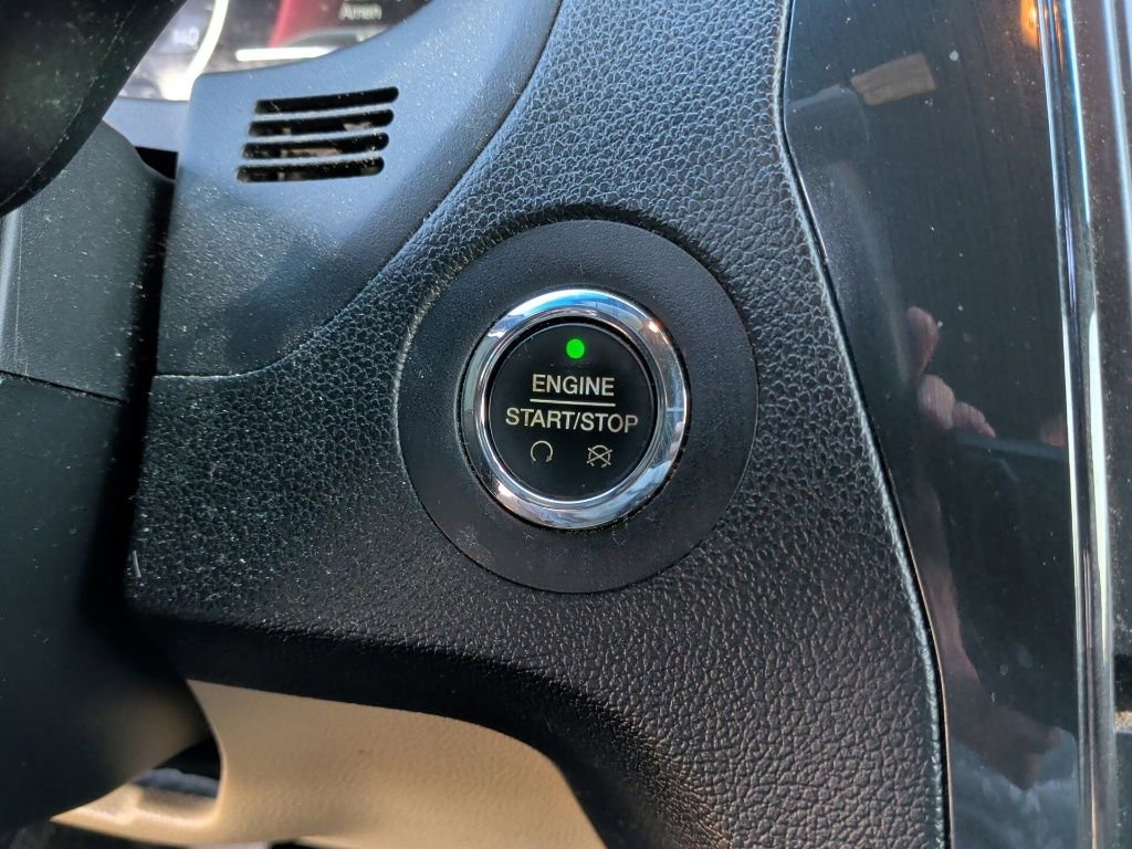 Used 2016 Ford Explorer XLT w/ Equipment Group 202A image 21