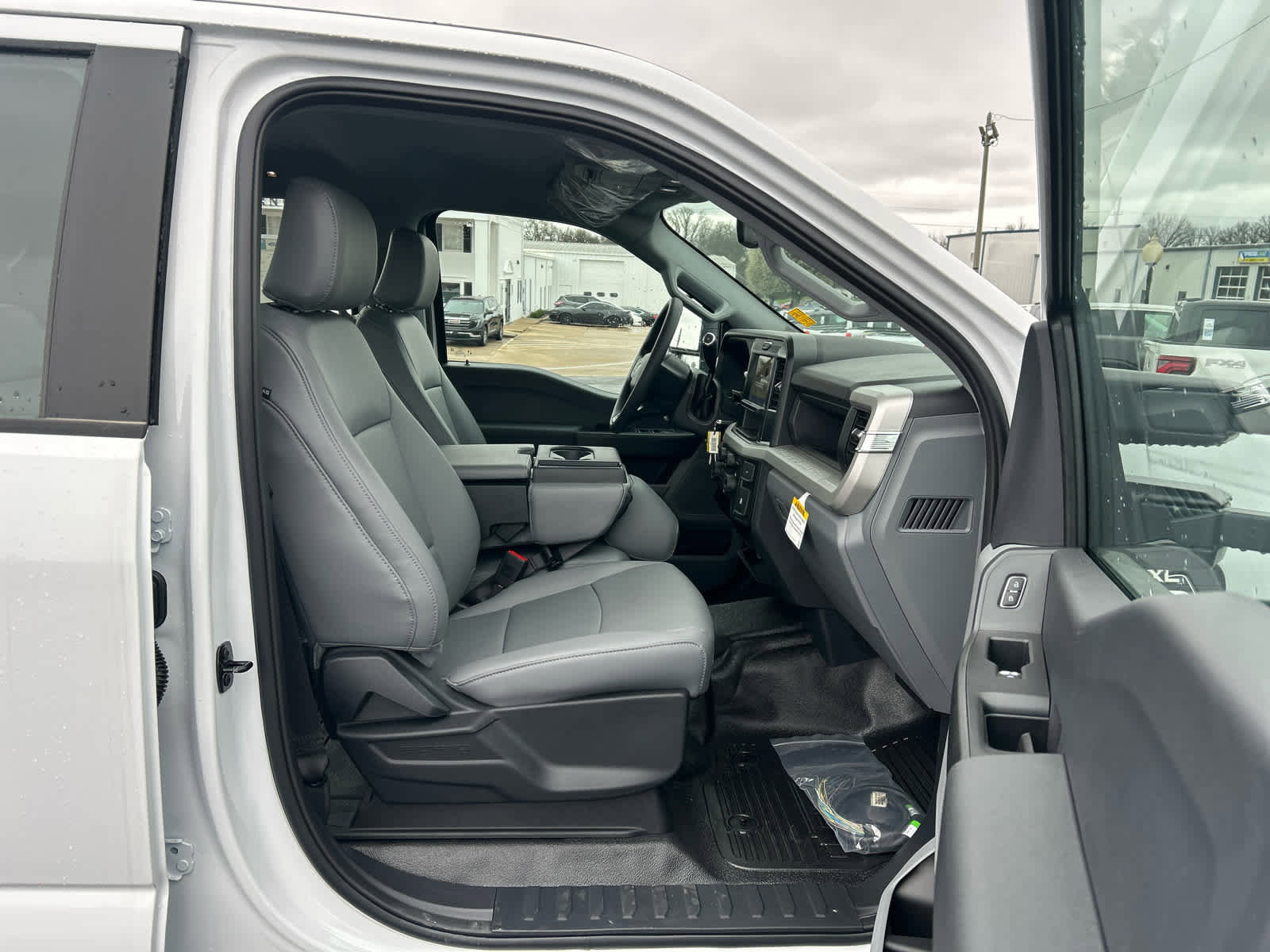 New 2026 Ford F250 XL w/ XL Chrome Package image 12