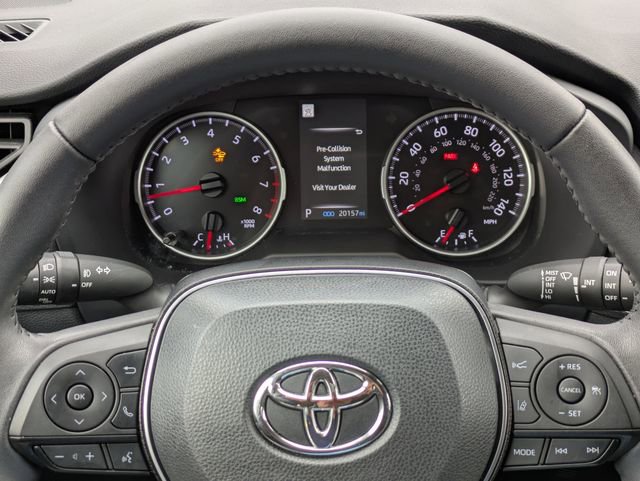 Used 2022 Toyota RAV4 XLE Premium FWD image 29