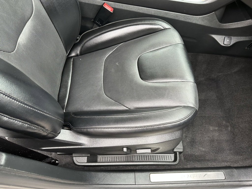 Used 2022 Ford Edge Titanium w/ Equipment Group 301A image 16