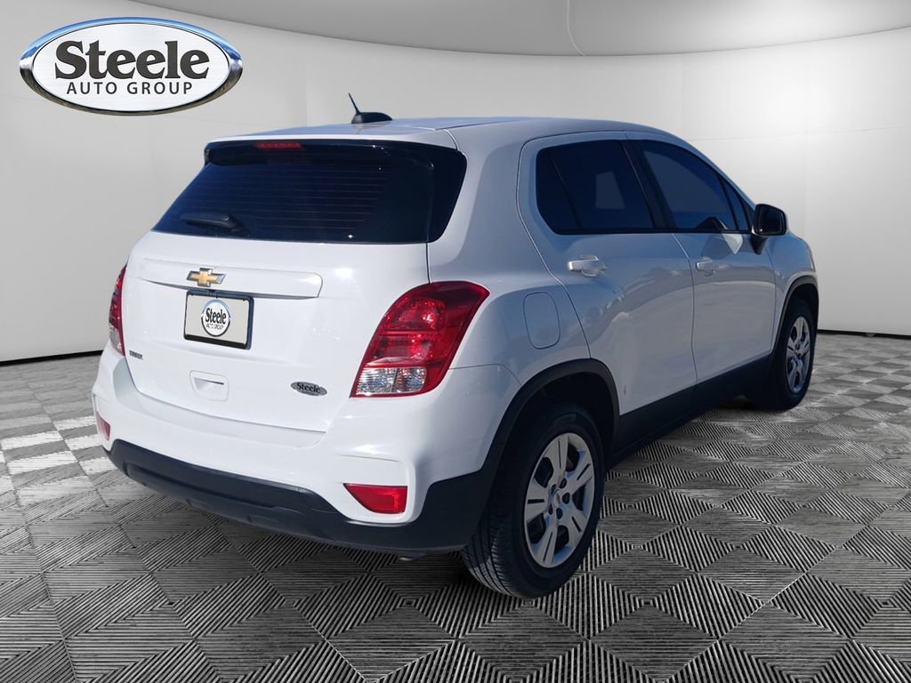 Used 2017 Chevrolet Trax LS image 5