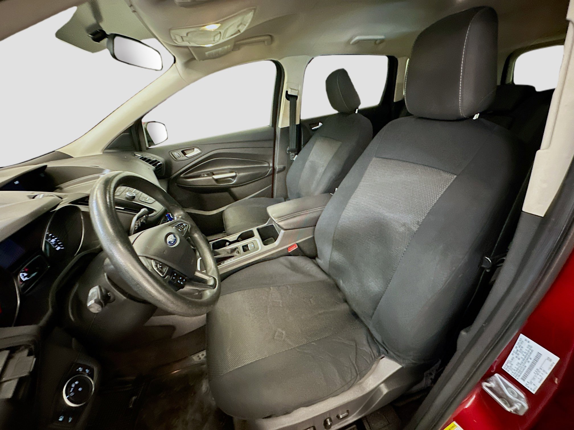 Used 2018 Ford Escape SE image 13