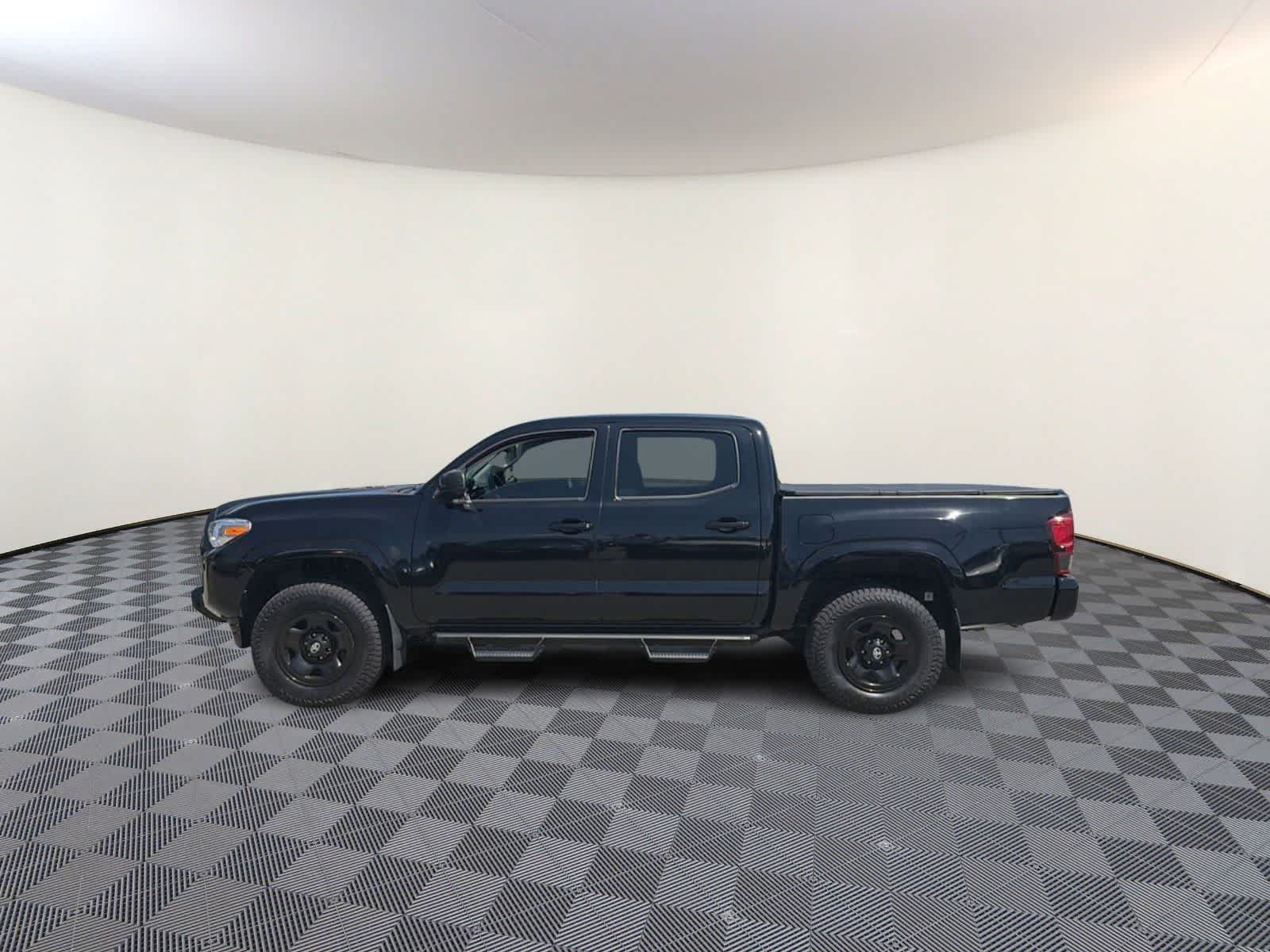 Used 2023 Toyota Tacoma SR AWD/4WD image 6