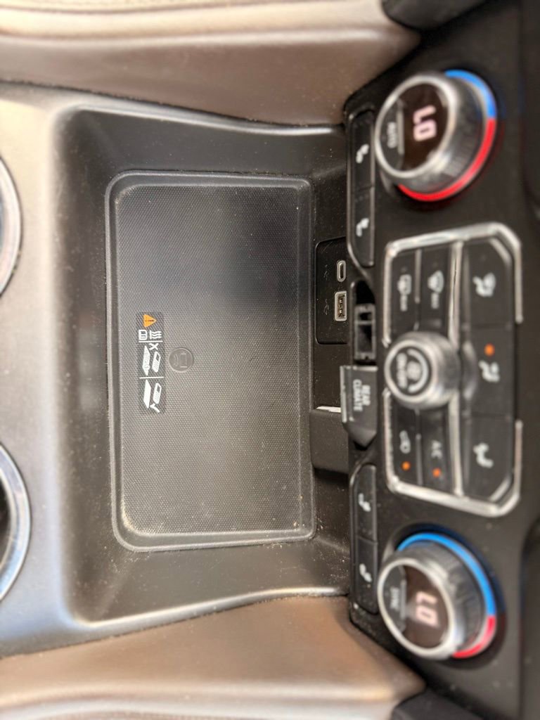 Used 2021 Chevrolet Tahoe Z71 w/ Z71 Off-Road Package image 24