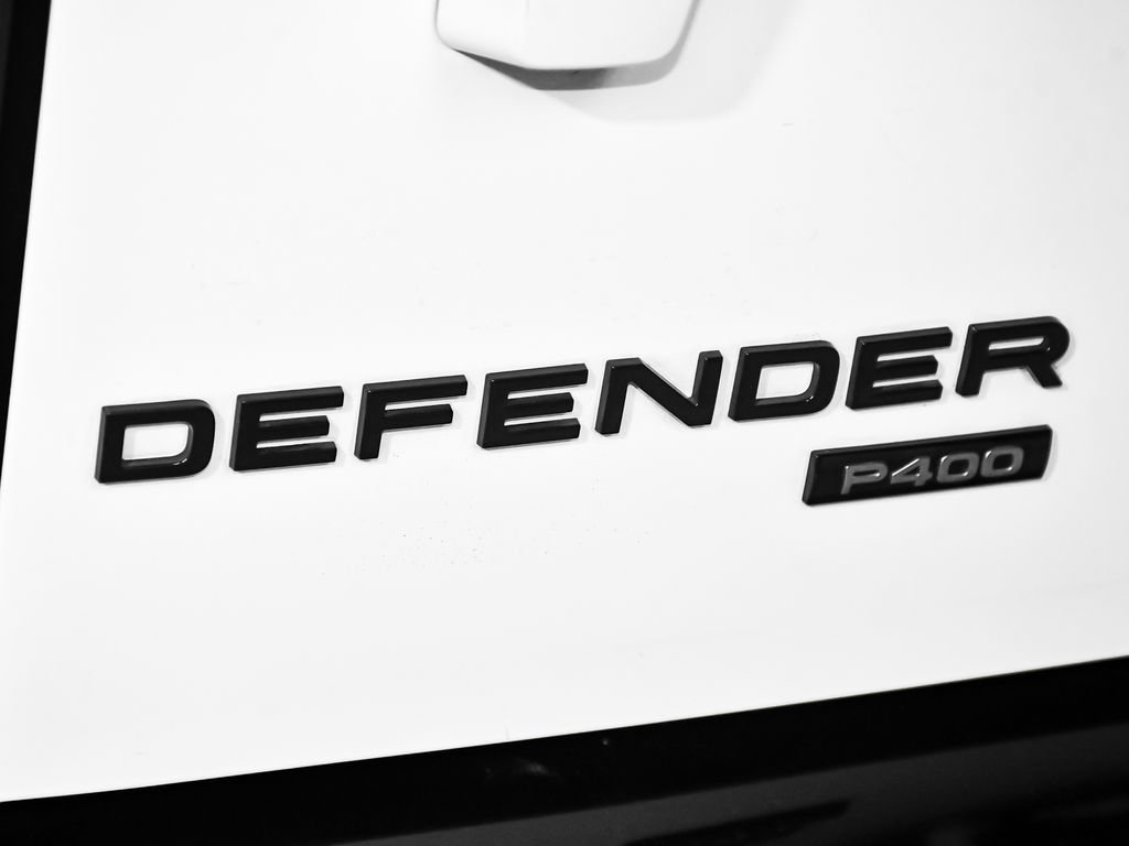 Used 2023 Land Rover Defender 90 X-Dynamic SE AWD/4WD image 89