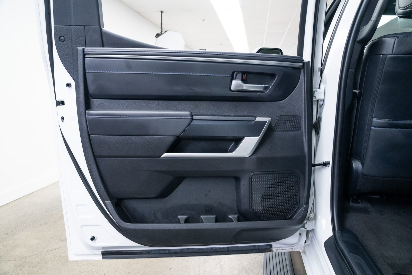 Used 2025 Toyota Tundra Platinum image 18