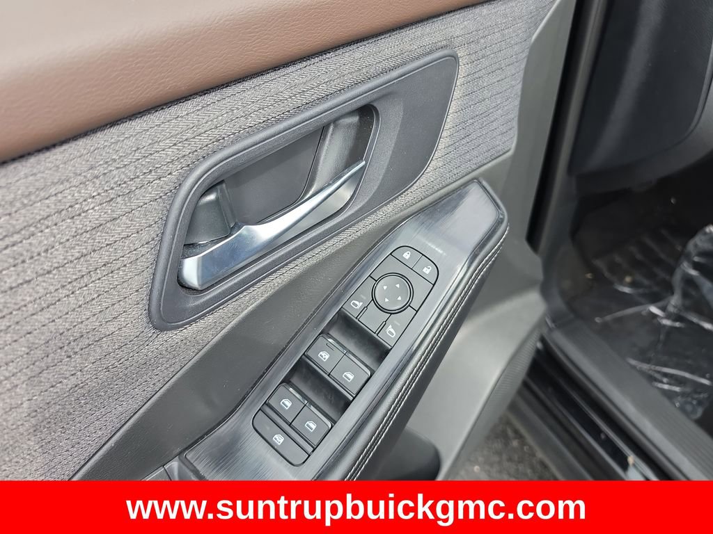 Used 2023 Nissan Rogue SV image 14