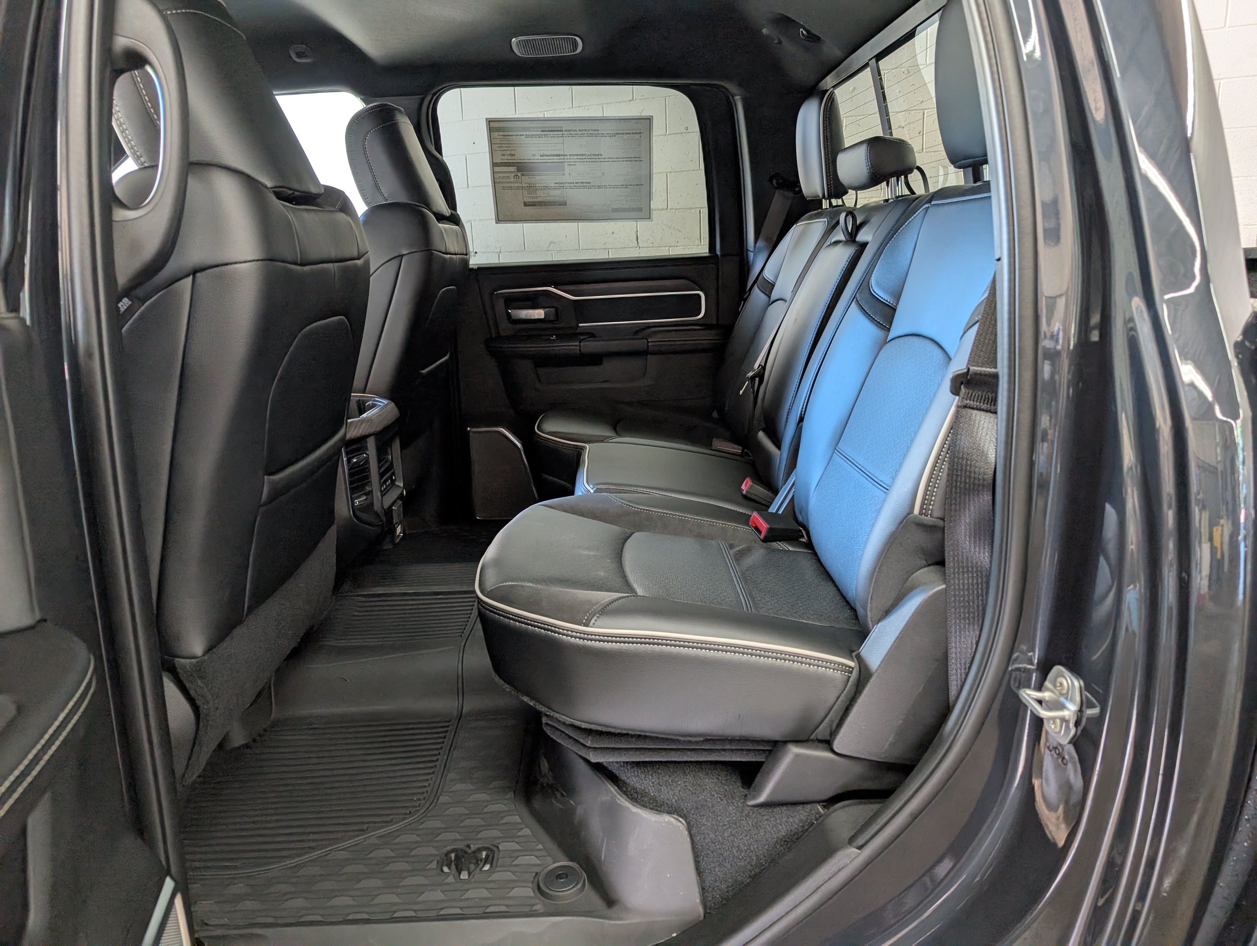 New 2026 RAM 2500 Laramie AWD/4WD image 8