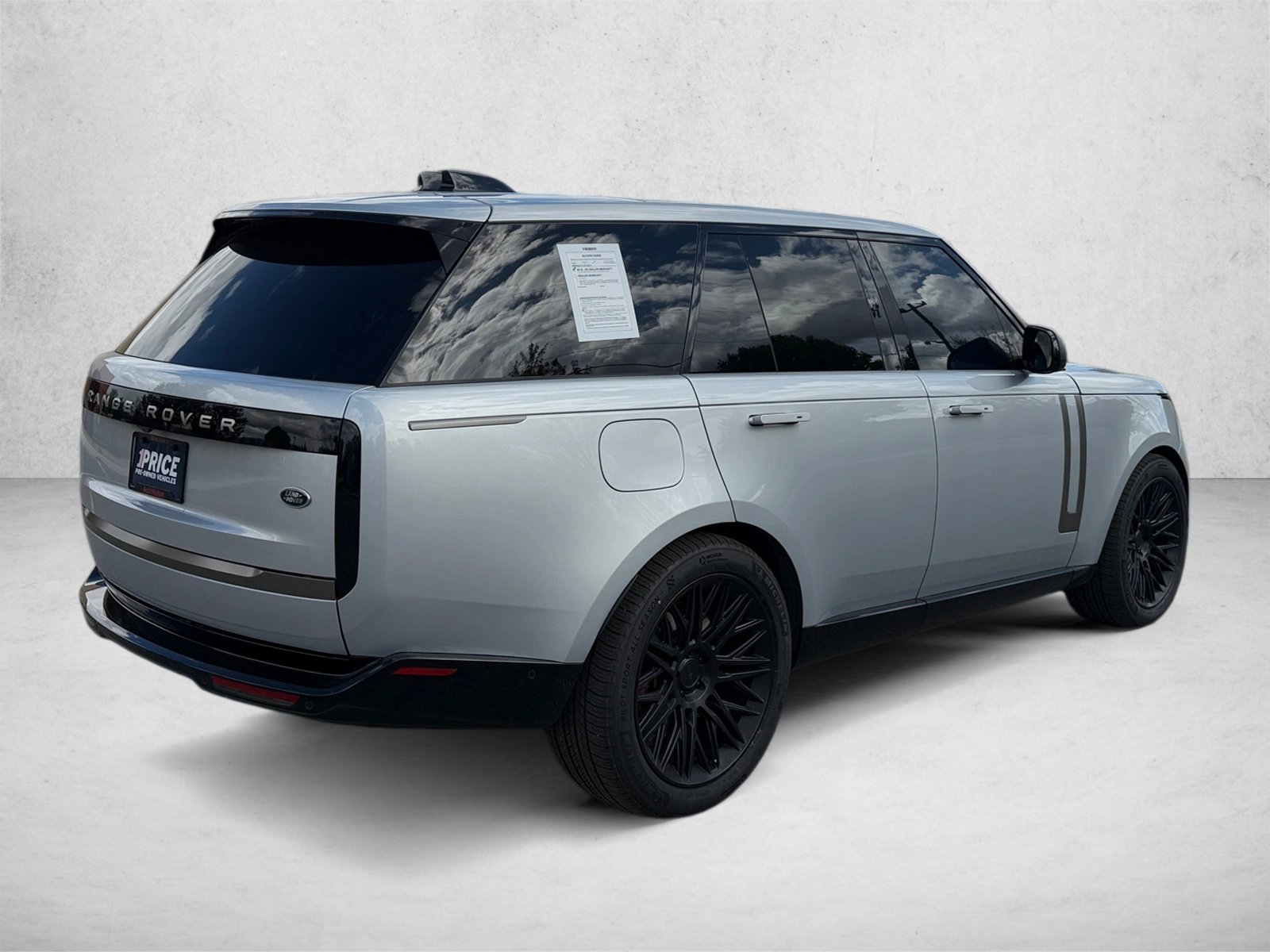 Used 2023 Land Rover Range Rover SE AWD/4WD image 5
