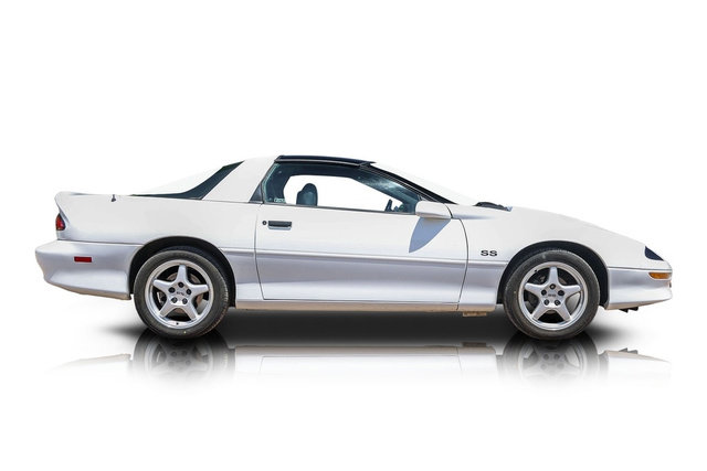 Used 1996 Chevrolet Camaro Z28 RWD image 2