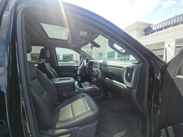 Used 2019 Chevrolet Silverado 1500 LT Trail Boss AWD/4WD image 6