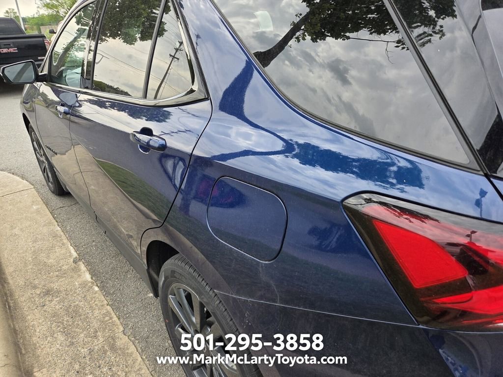 Used 2023 Chevrolet Equinox RS w/ RS Leather Package FWD image 8