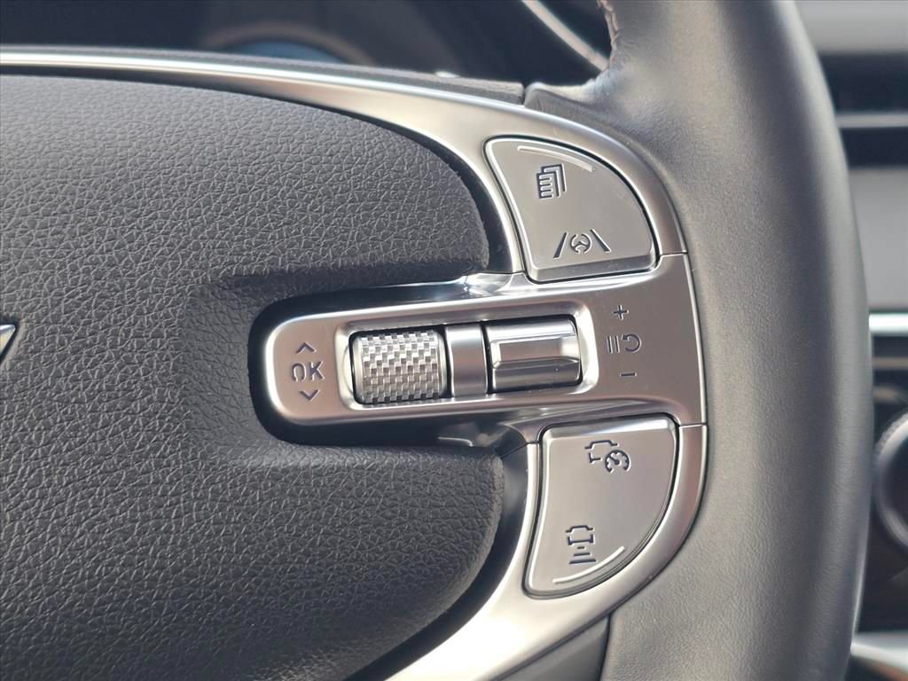Used 2025 Genesis GV70 2.5T AWD/4WD image 20