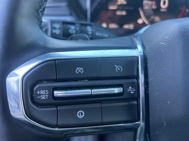 Used 2025 GMC Acadia Elevation AWD/4WD image 21
