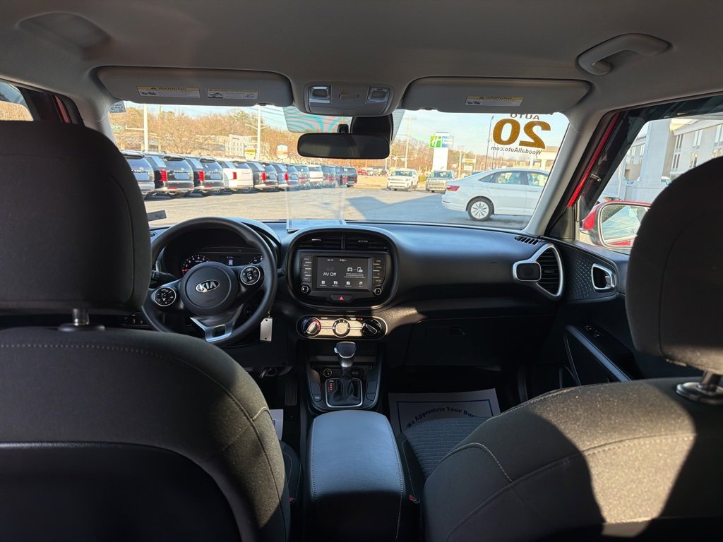 Used 2020 Kia Soul S image 16