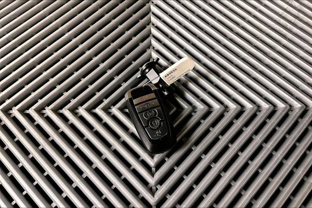 Used 2025 Ford Expedition Max Platinum image 11