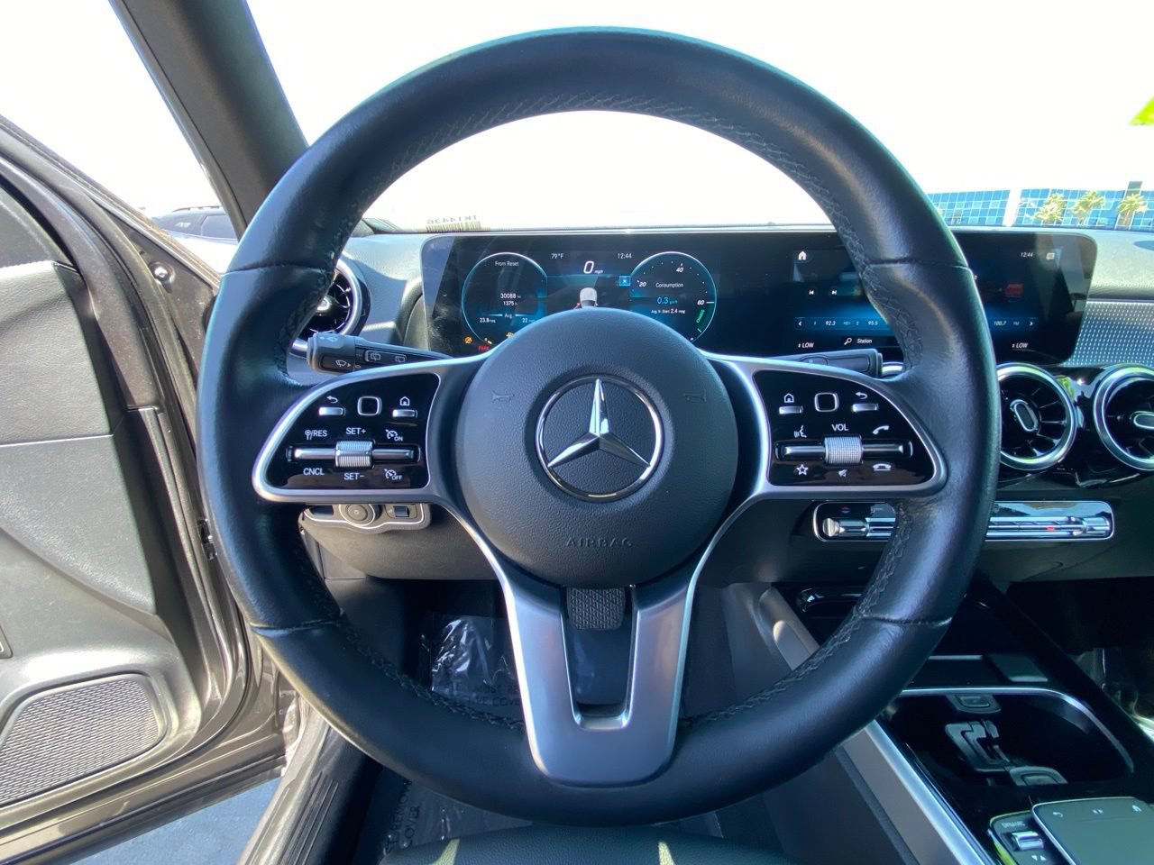 Used 2022 Mercedes-Benz GLB 250 image 16