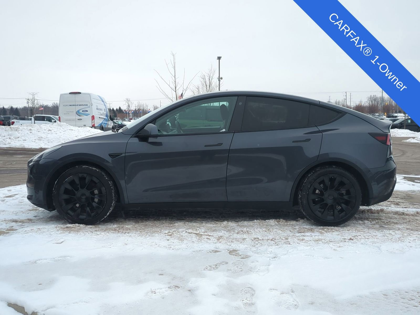 Used 2021 Tesla Model Y Long Range image 3