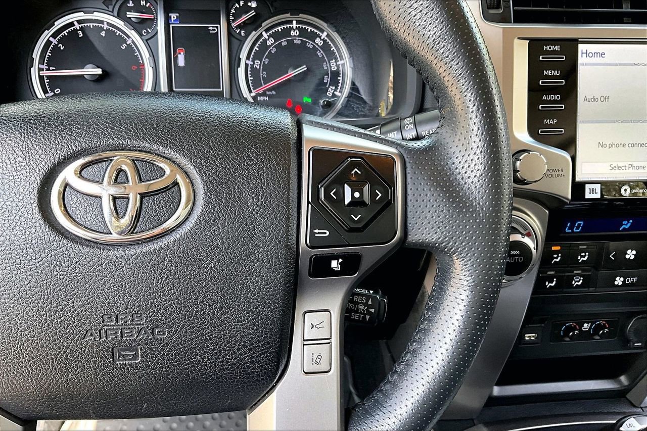 Used 2021 Toyota 4Runner Limited image 11