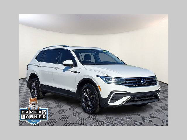 Used 2022 Volkswagen Tiguan SE AWD/4WD image 1
