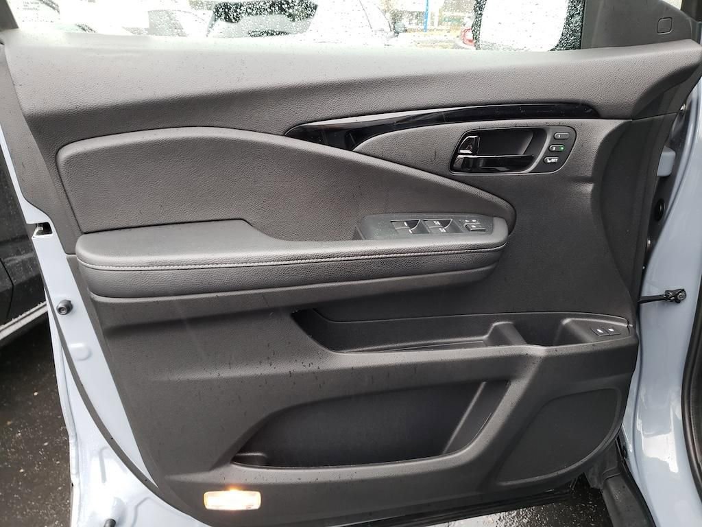 Used 2023 Honda Passport Elite image 19