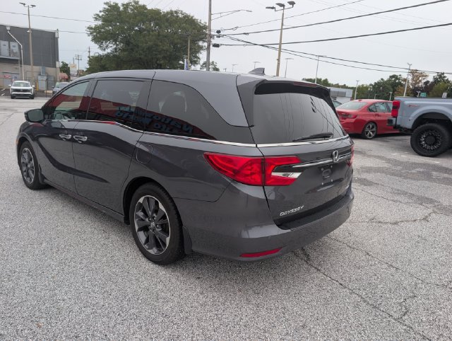 Used 2023 Honda Odyssey Elite image 3