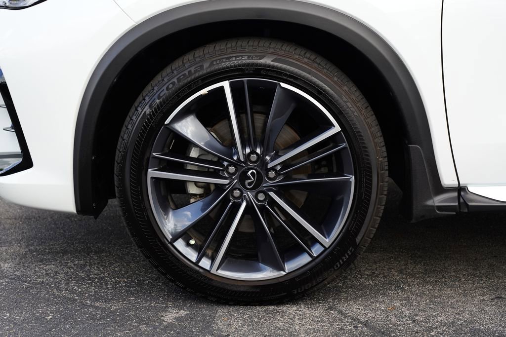 Used 2025 INFINITI QX55 Luxe w/ Cargo Package image 16