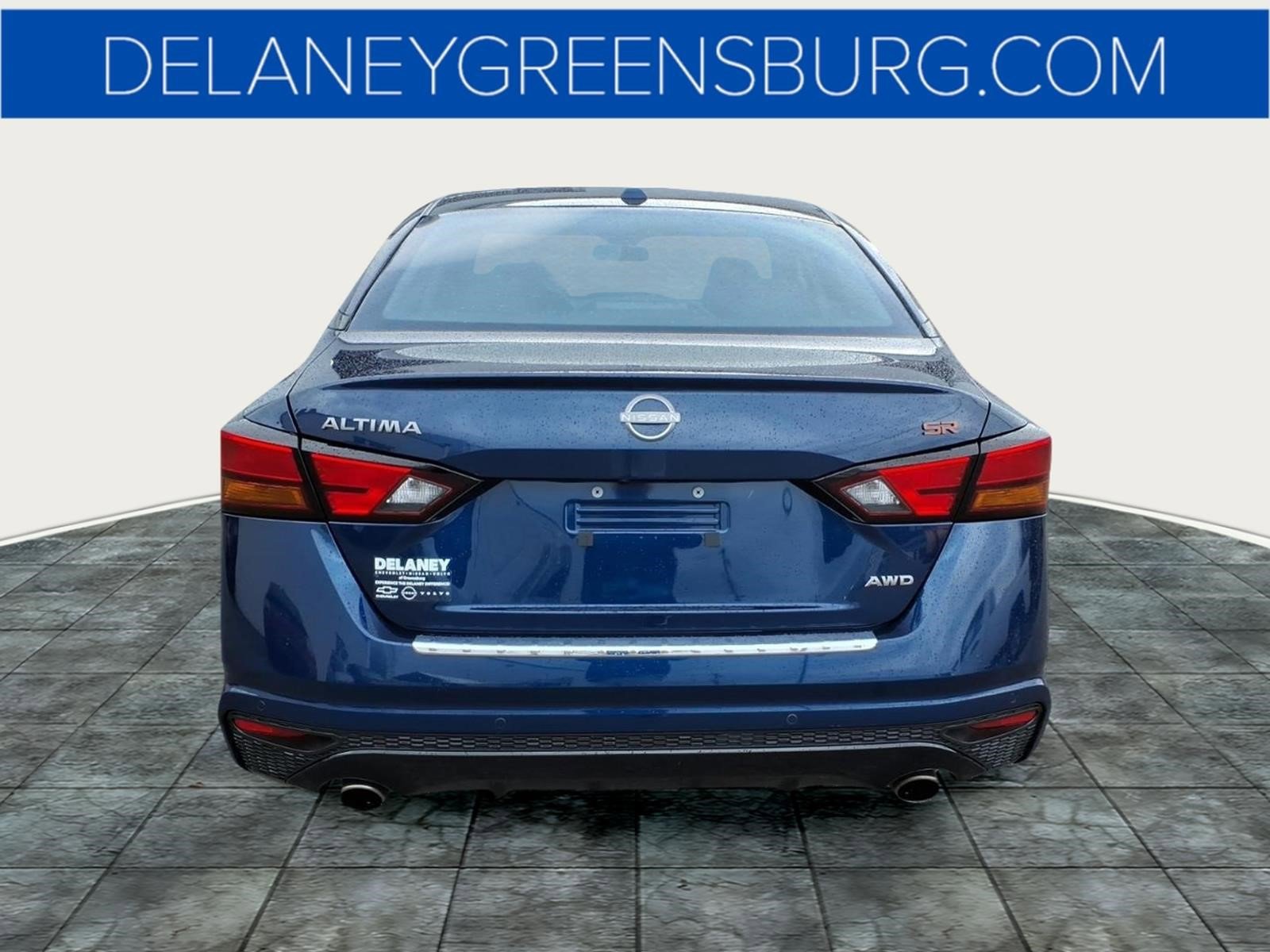 Used 2023 Nissan Altima 2.5 SR w/ SR Premium Package image 4