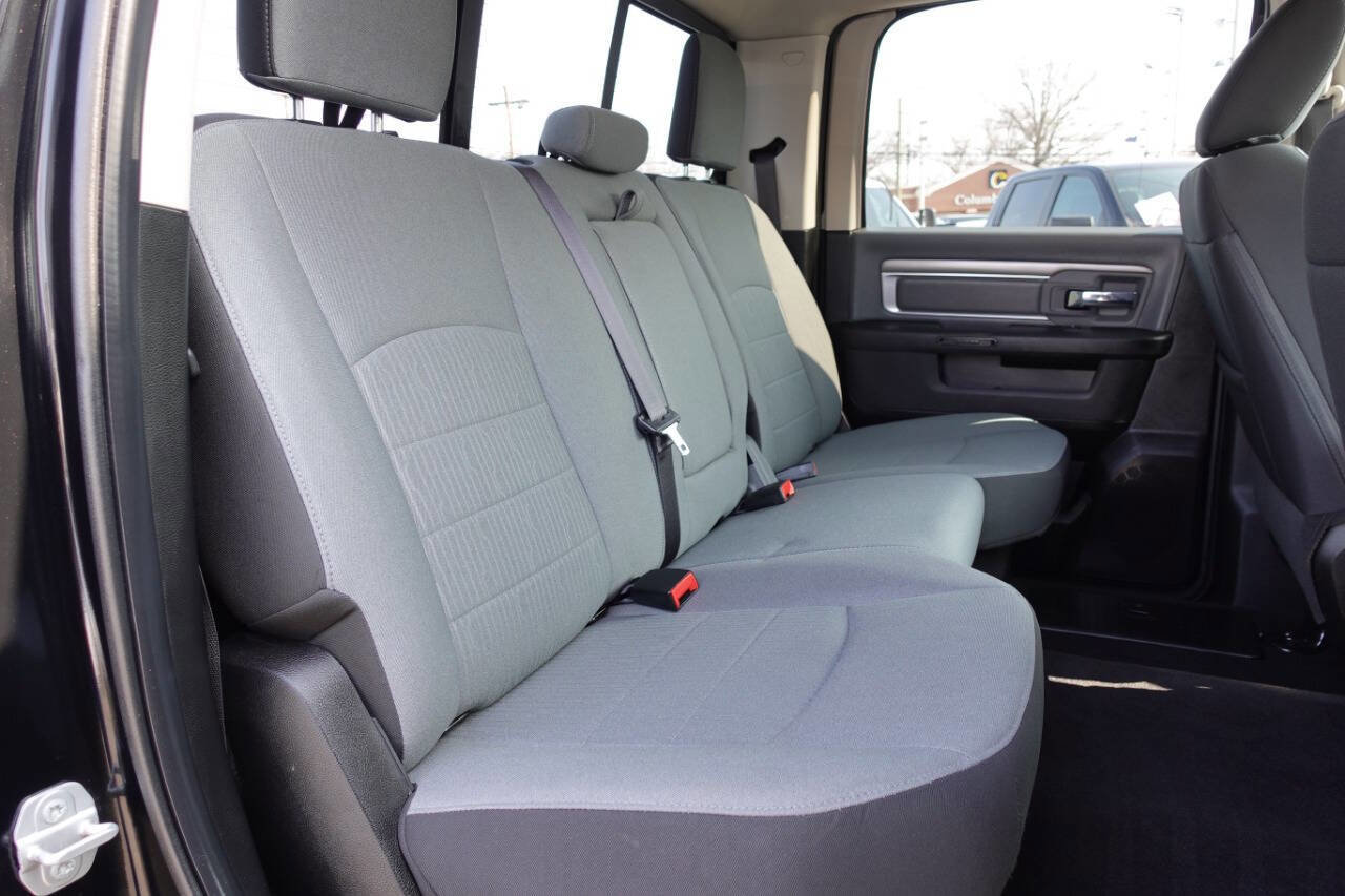 Used 2022 RAM 1500 Classic SLT w/ Electronics Convenience Group image 31