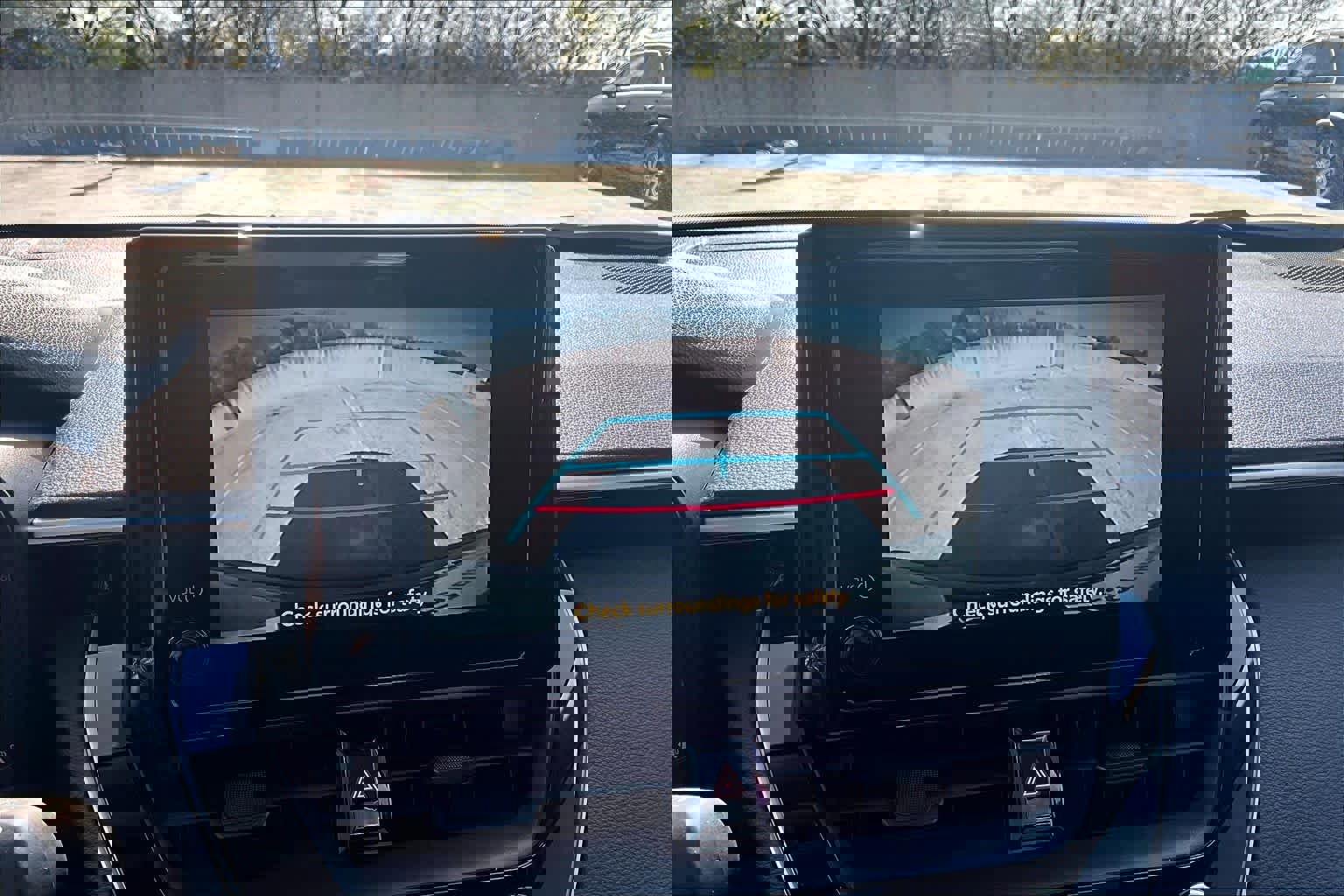 Used 2024 Toyota Corolla Cross LE w/ Moonroof Package image 27