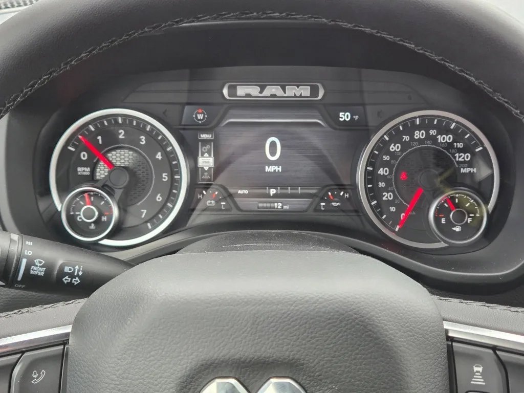 New 2026 RAM 1500 Laramie AWD/4WD image 17