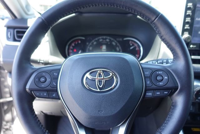 Certified 2022 Toyota RAV4 Limited FWD image 15