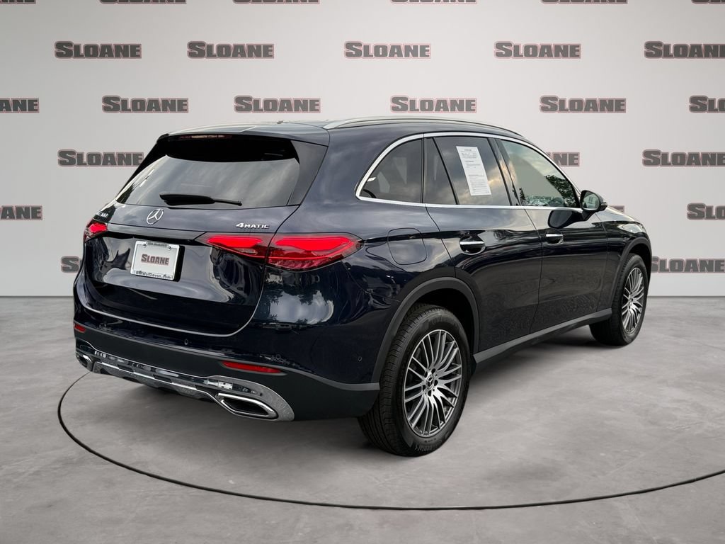 Used 2023 Mercedes-Benz GLC 300 4MATIC image 5