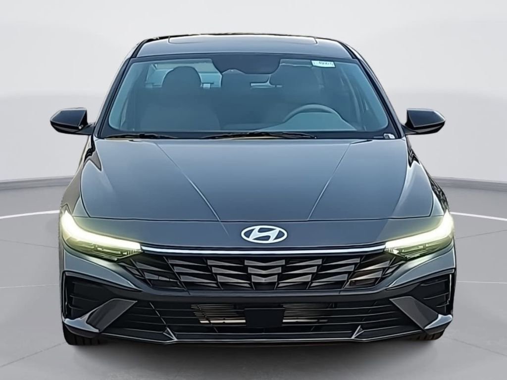 New 2026 Hyundai Elantra SEL Sport image 2