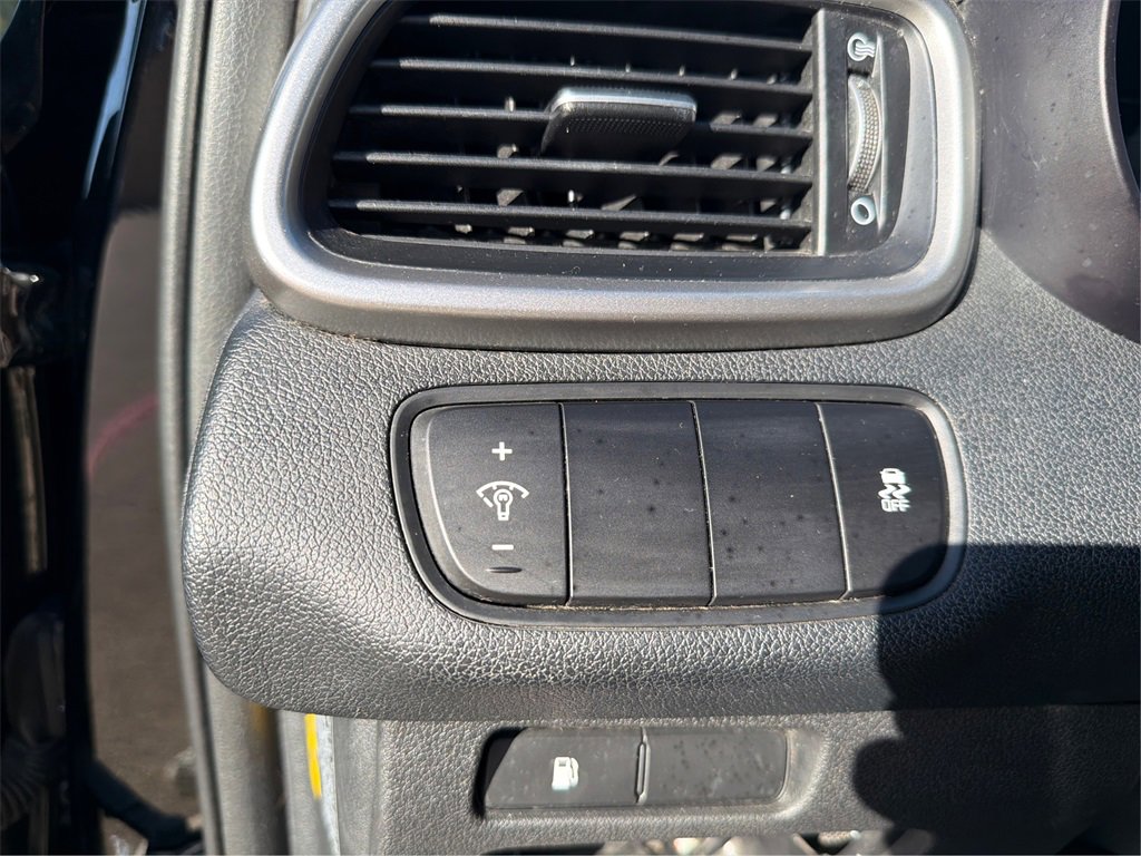 Used 2017 Kia Sorento LX image 17