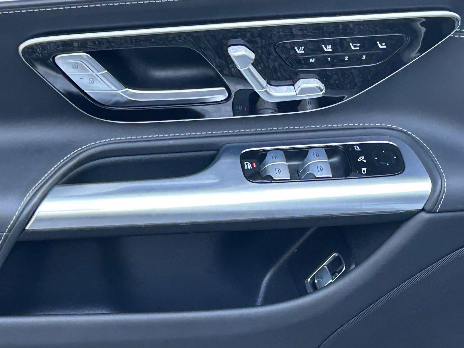 Certified 2022 Mercedes-Benz SL 55 AMG 4MATIC image 29
