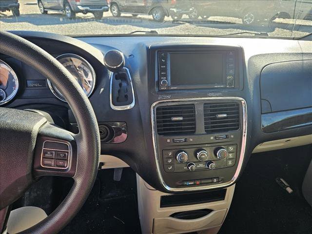 Used 2019 Dodge Grand Caravan SE FWD image 7
