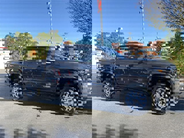 New 2025 Toyota Tacoma SR5 image 9