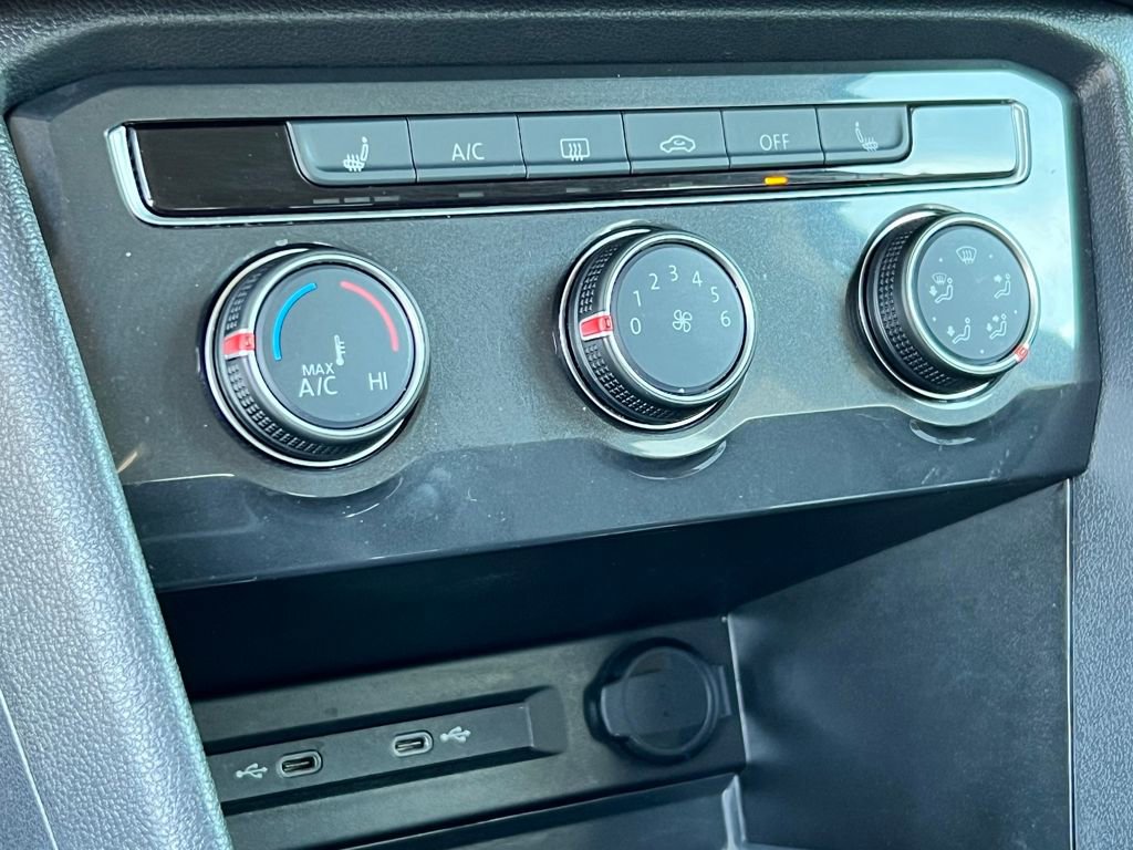 Used 2024 Volkswagen Tiguan Wolfsburg Edition image 22