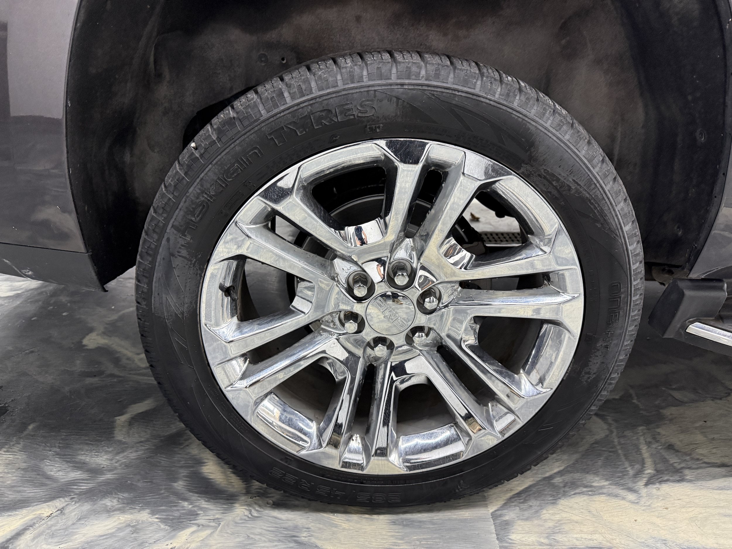 Used 2017 GMC Yukon SLT AWD/4WD image 34