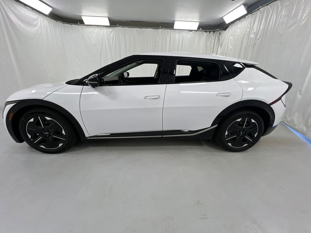 New 2025 Kia EV6 Wind image 5