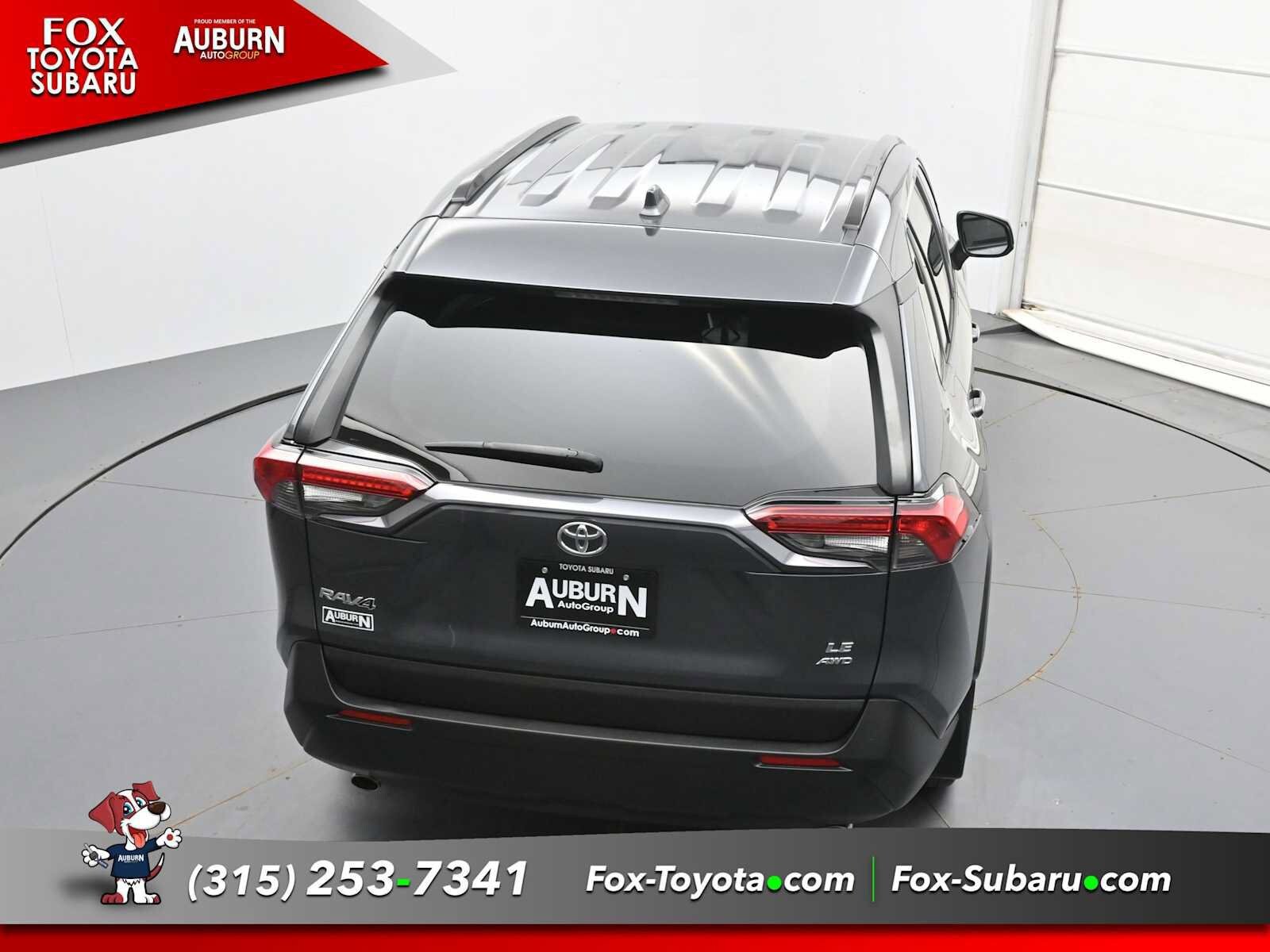Used 2021 Toyota RAV4 LE AWD/4WD image 32