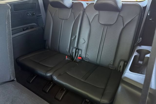 Used 2023 Kia Sorento S w/ Panoramic Sunroof Package FWD image 18