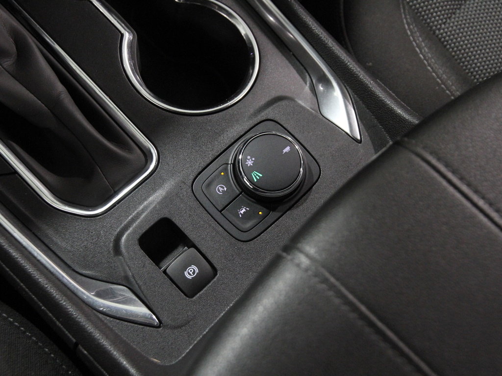 Certified 2023 Chevrolet Traverse LT image 16