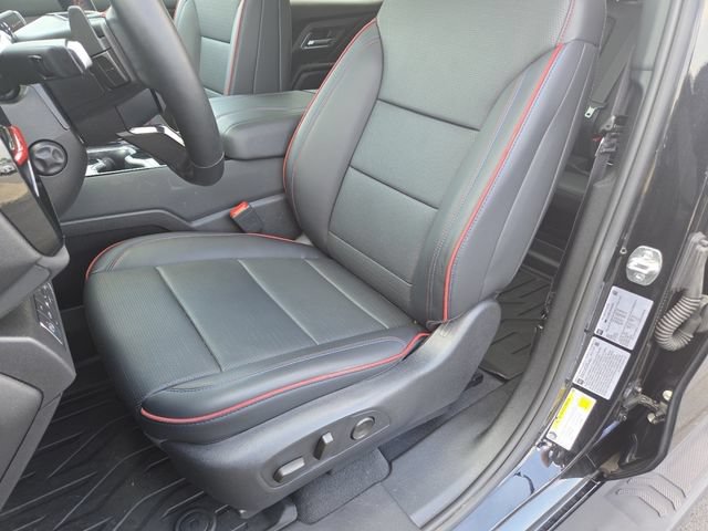 Used 2025 Chevrolet Silverado EV RST AWD/4WD image 27
