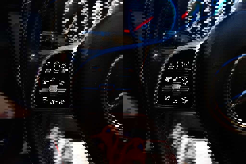 Used 2019 Mercedes-Benz E 300 4MATIC w/ Premium 1 Package image 39