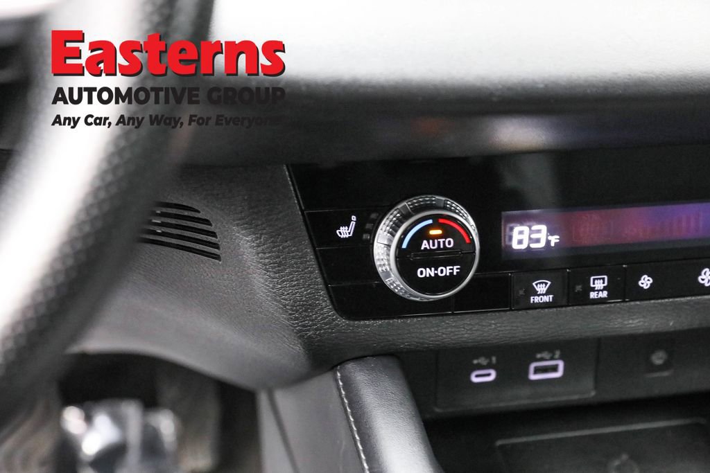 Used 2024 Mitsubishi Outlander SE image 20