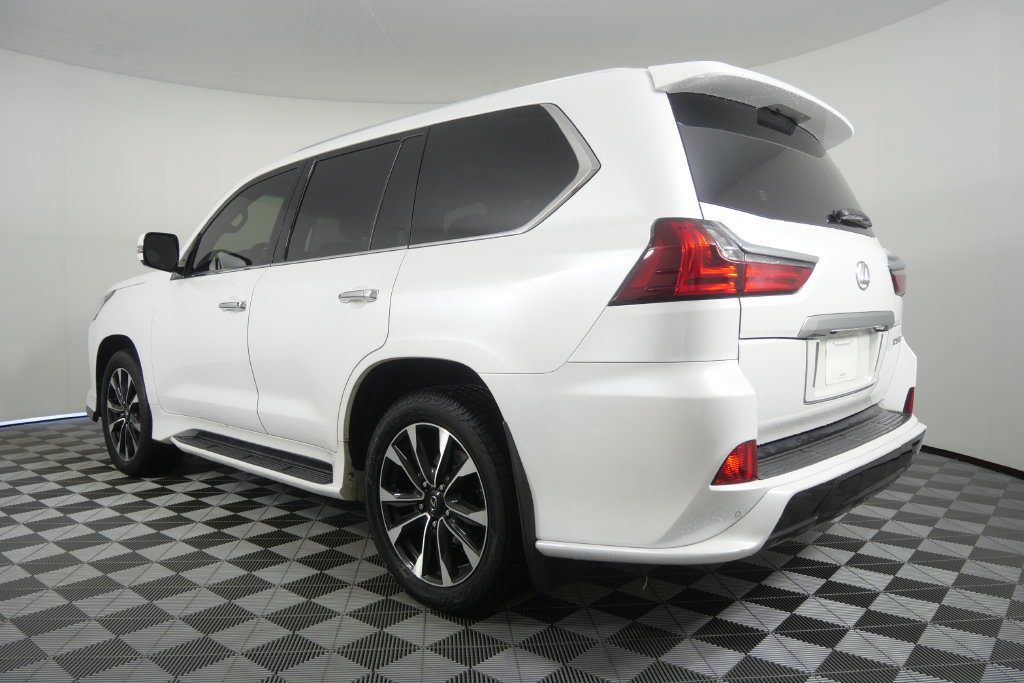 Used 2021 Lexus LX 570 4WD w/ Sport Package image 6
