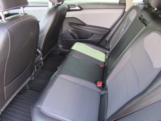 Used 2022 Volkswagen Taos SE image 10